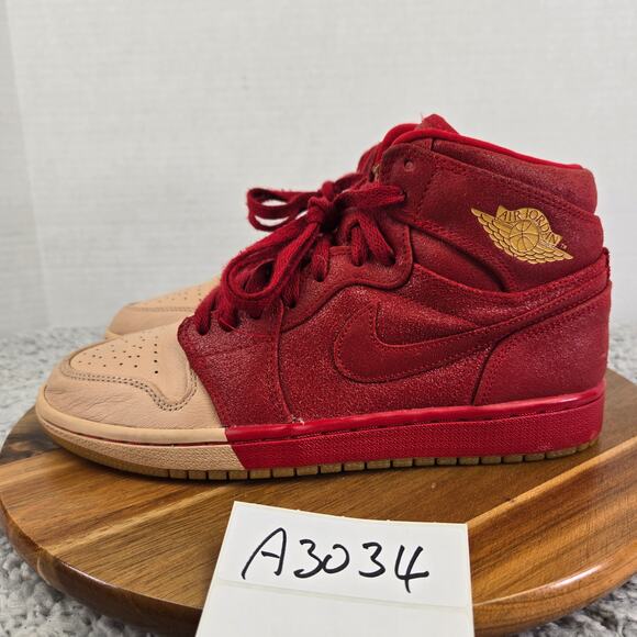 Jordan 1 Retro High Premium Dipped Toe Red Beige Sneaker Womens 8.5 AH7389-607 - Picture 1 of 13